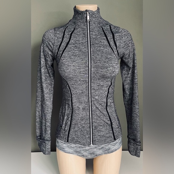Lululemon Define Jacket Wing Mesh - Picture 2 of 12